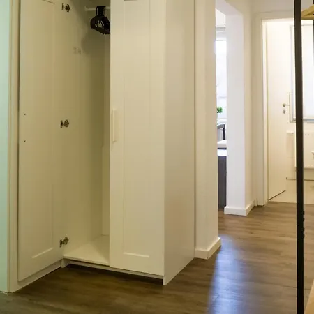 Modern, Gross, Direkt Im Zentrum Apartamento *