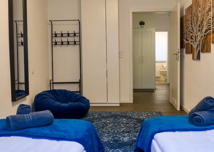 Modern, Gross, Direkt Im Zentrum